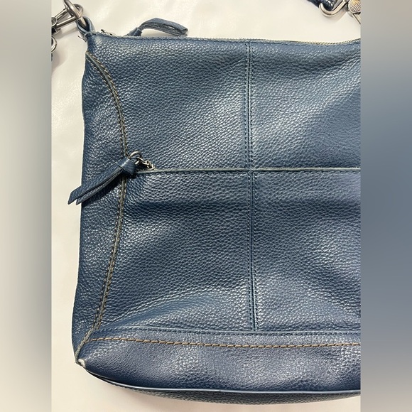 The Sak Lucia Blue Leather Crossbody Bag Purse Adjustable Strap - Picture 2 of 16